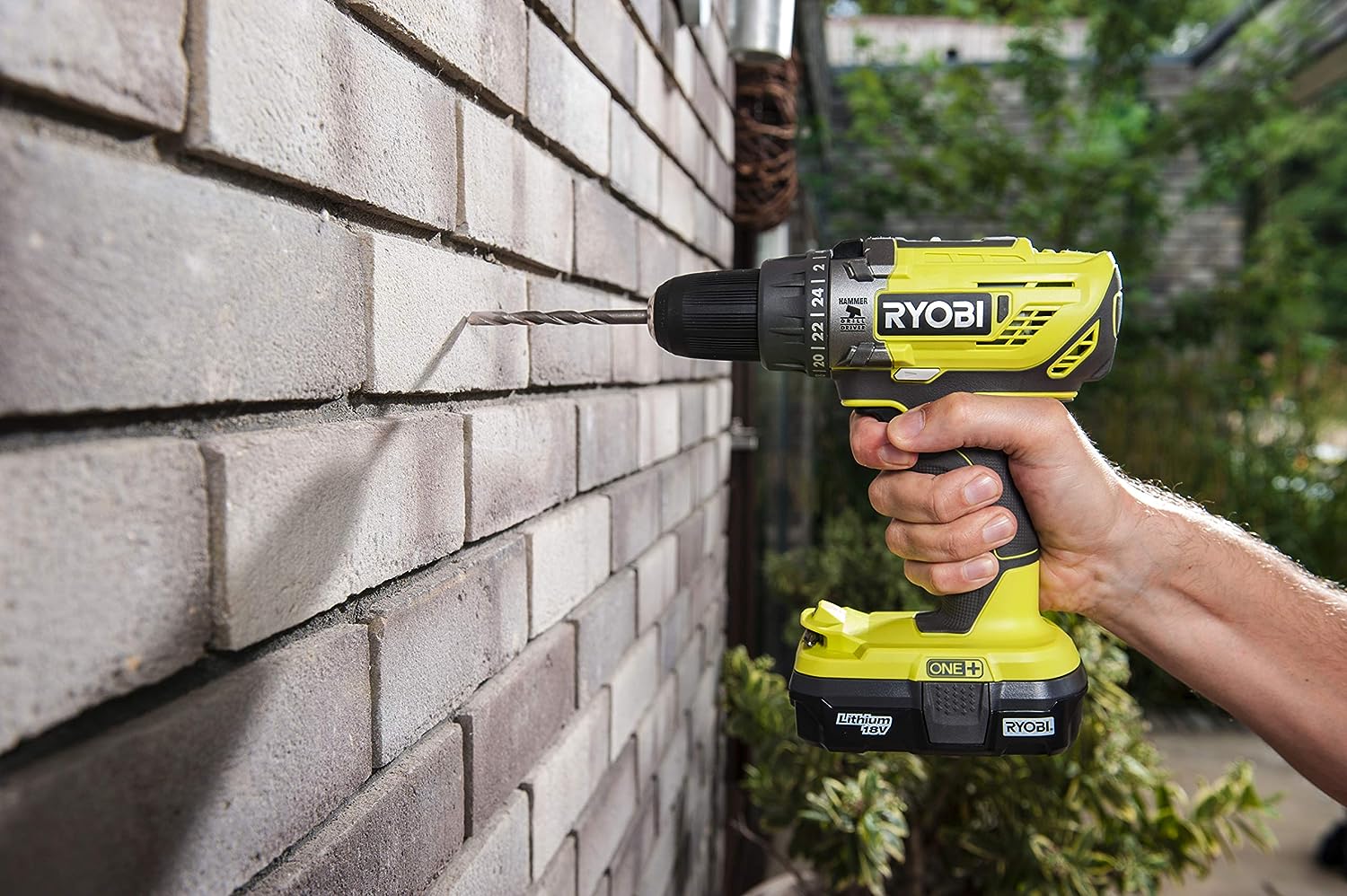 Ryobi R18PD3-215GZ 18 V ONE+ Cordless Combi Drill Starter Kit (2 x 1.5 Ah), Hyper Green