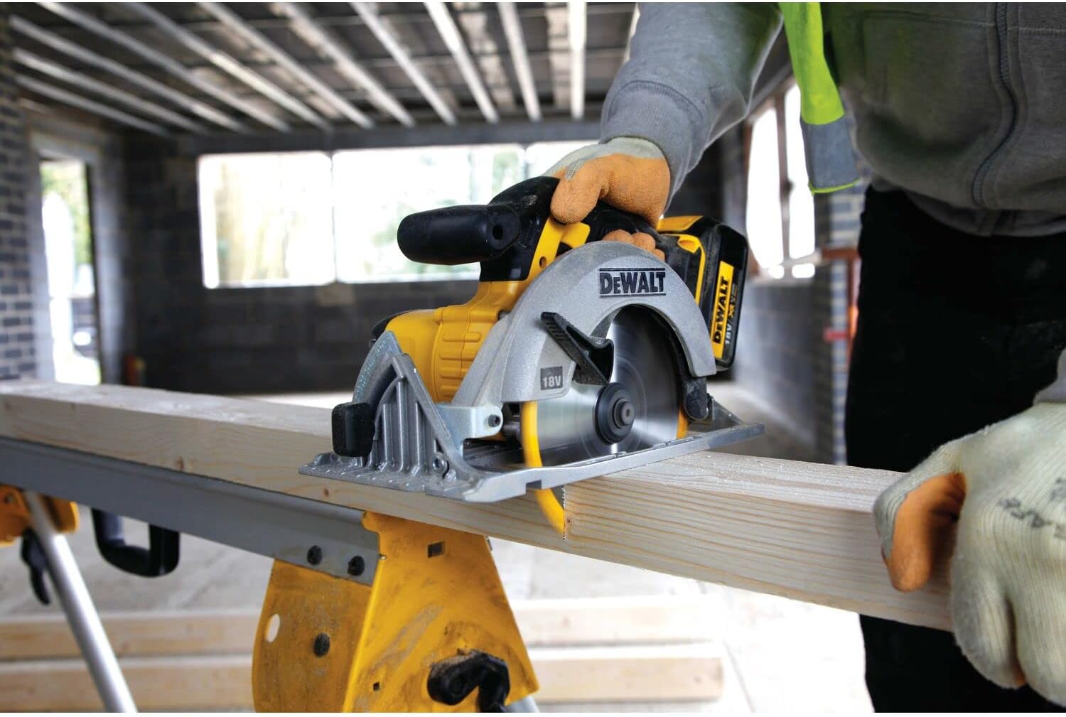 DEWALT DCS391N-XJ XR 165 mm Circular Saw-Bare Unit, 9 W, 18 V, Yellow/Black