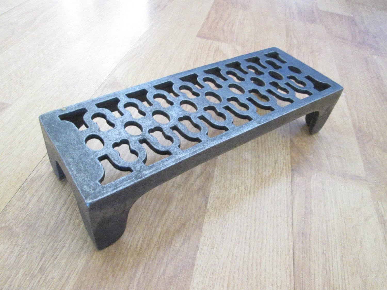 IRONMONGERY WORLD® New Quality Cast Iron air Brick Vent Victorian Pattern Vintage Repro (Large)