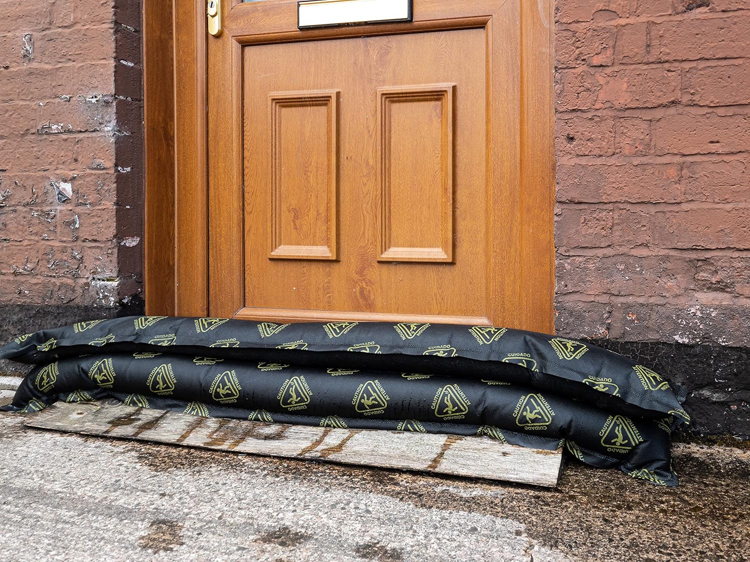 Osmo 3m Flood Barrier - Activated by Water, Alternative to Sand Bags, 10ft Long