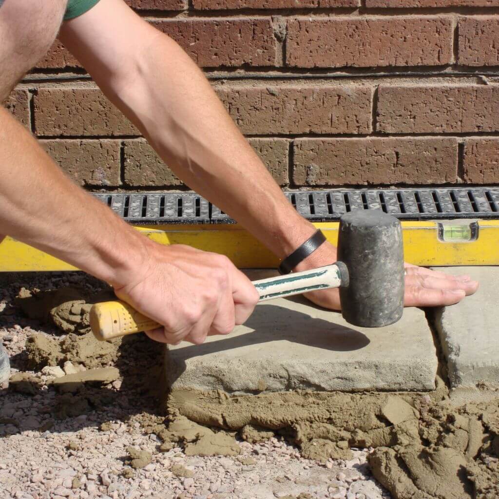 Laying Slabs with Mortar | Building Material Reviews 