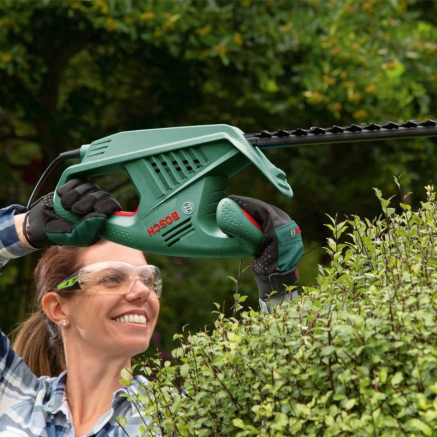 Bosch Electric Hedge Cutter EasyHedgeCut 45 (420 W, Blade Length 45 cm, Weight: 2.6 kg, in Carton Packaging)