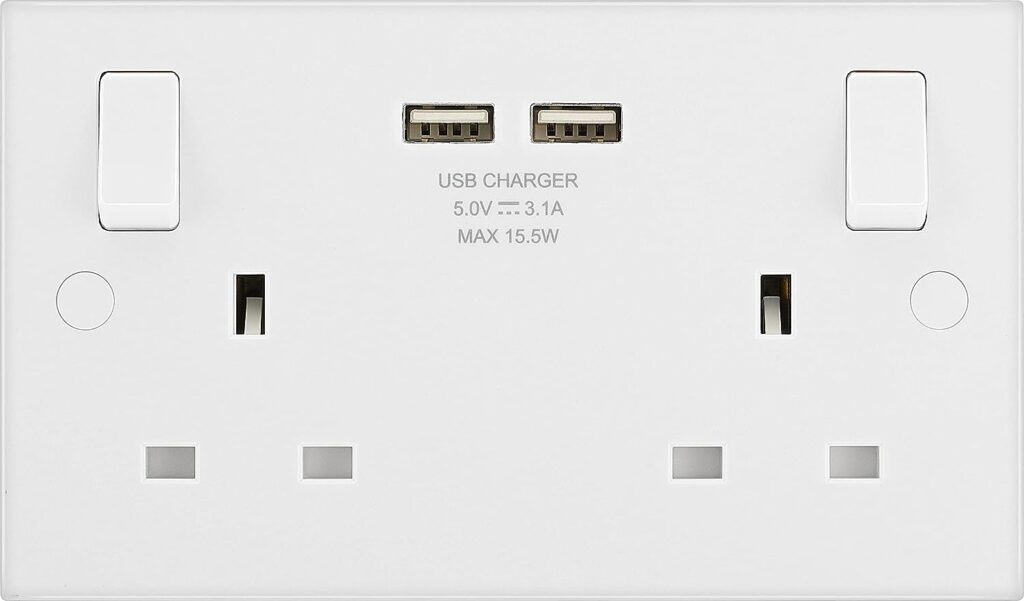 BG Electrical Double Switched 13 A Fast Charging Power Socket with Two USB Charging Ports, 3.1 A, 5 V, 15.5 W, Square Edge, White