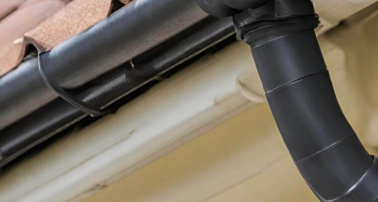 Black House Guttering | Building Material Reviews