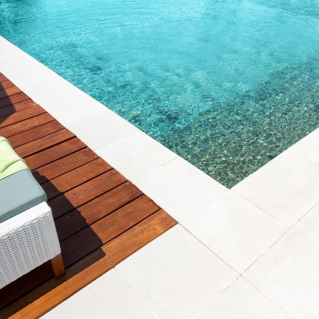 Paving Pool Side | Building Material Reviews